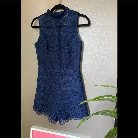Never worn Parker Lace Romper- Xsmall - Picture 5 of 10